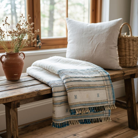 Jeté de lit en laine indienne ivoire, couverture de canapé tissée à la main pour une chambre minimaliste et douillette - DAZY