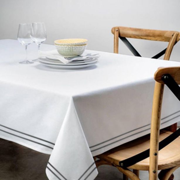Double Embroidery Border Poly Cotton Sateen Solid Table Cloth