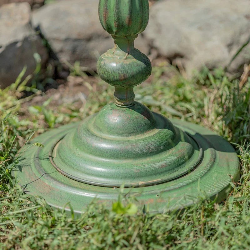 La Volière Pedestal Birdbath in Antique Green